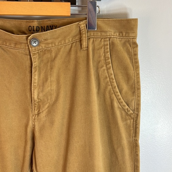 3/$25 OLD Navy 100% Cotton Slim Fit Chinos Size 36 x 34 - Picture 2 of 8